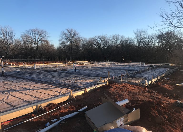 Large residential concrete project — driveway and flatwork by APC